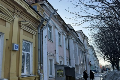 Лицензия УК аннулирована после гибели девушки от падения льда