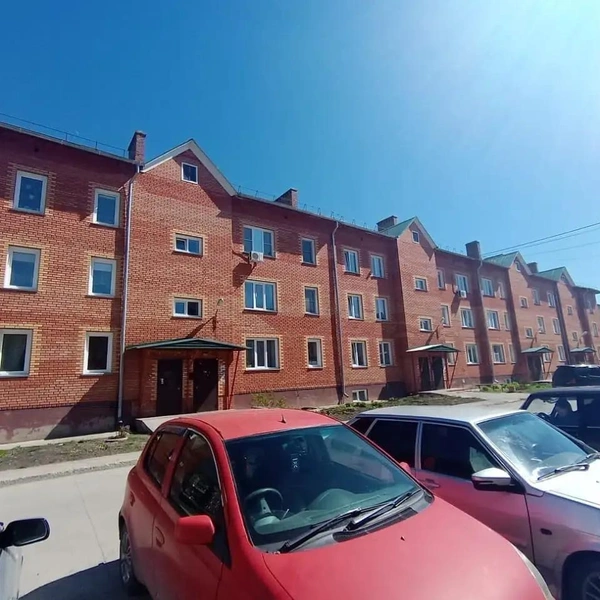 В доме, построенном шесть лет назад в Куйбышеве, продают жилье за 3,2 миллиона рублей | Источник: Владимир / «Домклик»