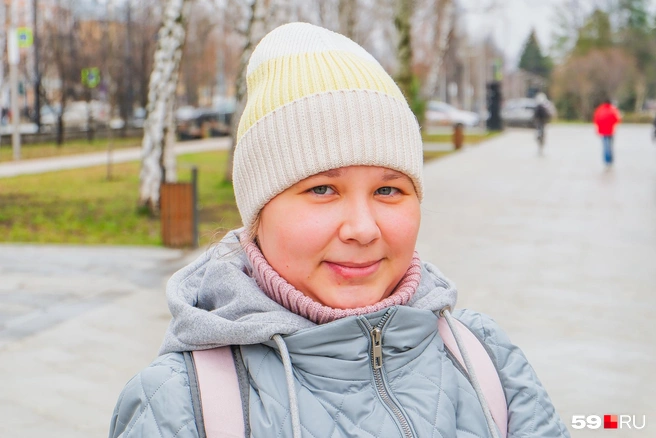 Александра в прошлом году стала мамой и на продуктах для дочки не экономит | Источник: Тимофей Калмаков / 59.RU