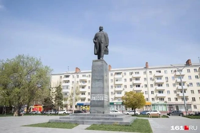 Памятник Ленину у гостиницы «Амакс» временно демонтируют