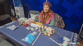 Мастер-класс, по словам журналистки, проводит очень милая женщина, которая обо всём подробно рассказывает | Источник: Мария Борзева / YA62.RU