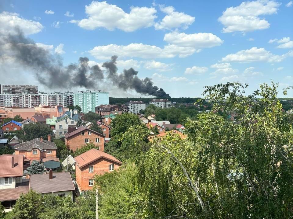 Работали до утра. Горевшие в Ростове склады потушили