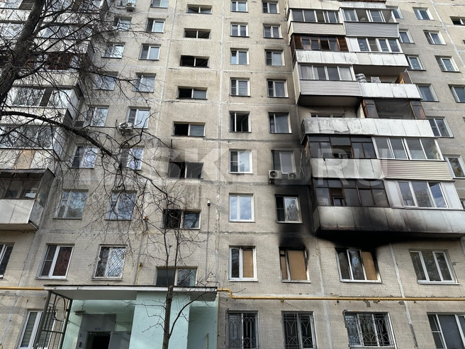 Дом на Уральской улице после пожара | Источник: Андрей Кузнецов / MSK1.RU
