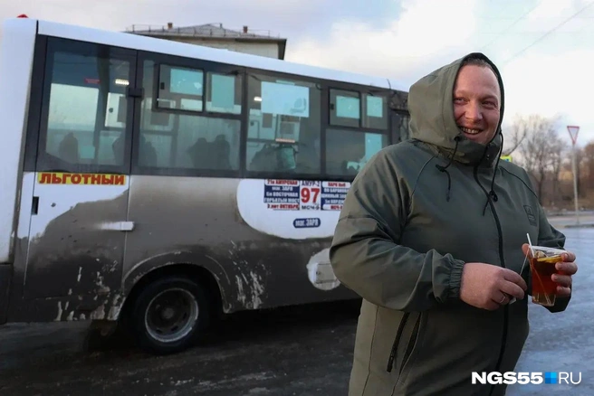 Заработки у водителей не выросли за 11 лет  | Источник: Евгений Софийчук / NGS55.RU 