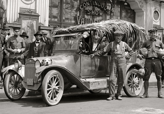 Какой была автомобильная жизнь 100 лет назад: 6 фото