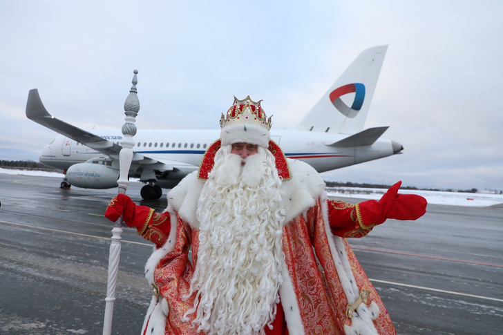 У Санты сани, а у Деда Мороза — самолет: в Великом Устюге заработал аэропорт