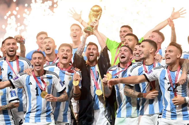 Месси после победы на ЧМ  | Источник: Fifa.сom