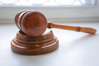 Суд Краснокаменска приговорил косметолога за незаконные услуги