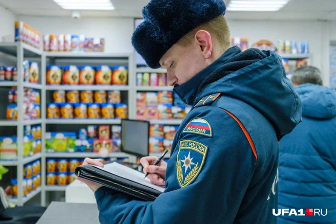 Проверяют соблюдение всех правил | Источник: Булат Салихов / UFA1.RU