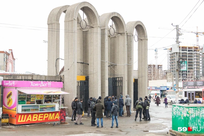 В районе рынка в ближайшие дни будет неприятно пахнуть | Источник: Сергей Федосеев