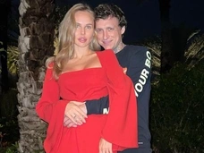 Жена Павла Мамаева о неудачной пластике: «Пыталась привести в порядок губу, чтобы не были видны зубы»