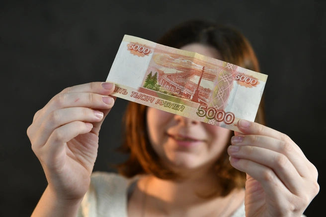 МРОТ и выплаты изменятся в России с 1 января 2026-го | 142.ru