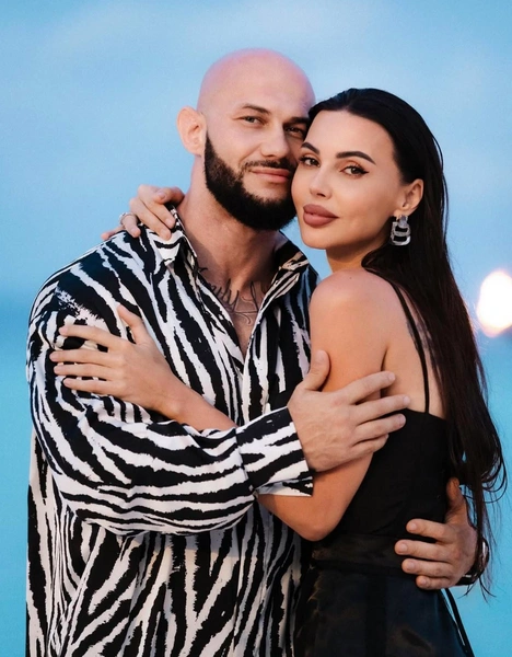 Оксана Самойлова и Джиган | Источник: соцсети