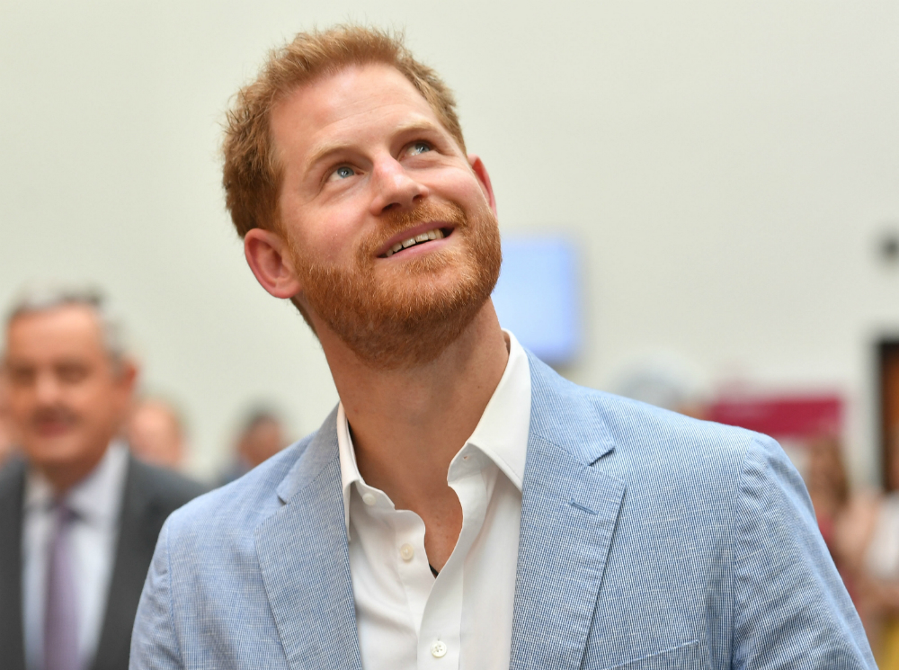 Принц Гарри признался, что не чувствует себя «нормальным» | marieclaire.ru