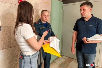 Алексей Волков отвечал на вопросы проверяющих | Источник: Василина Любимова / 59.RU