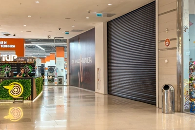 Уфимцы о пустующих ТЦ: покупки в магазинах - каменный век