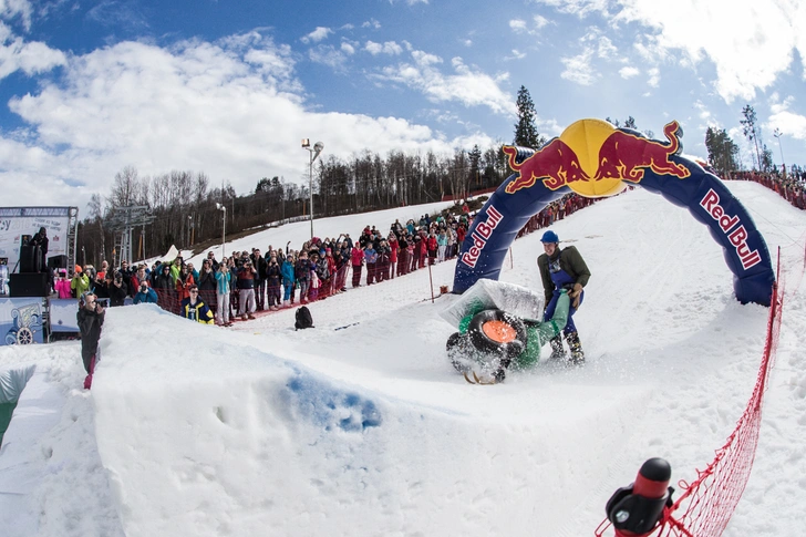 Аква-Шоу 2016 | Источник: пресс-служба Red Bull
