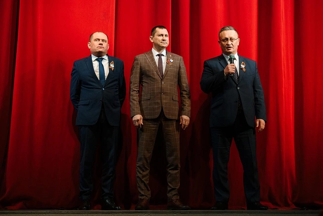 Поздравление ветеранов | Источник: «ЛУКОЙЛ-Пермнефтеоргсинтез»