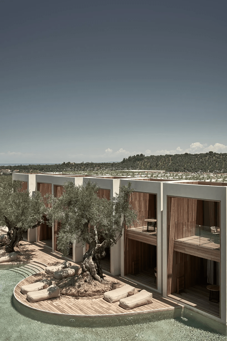 Отель с бассейном площадью 4000 м² на греческом острове Закинф