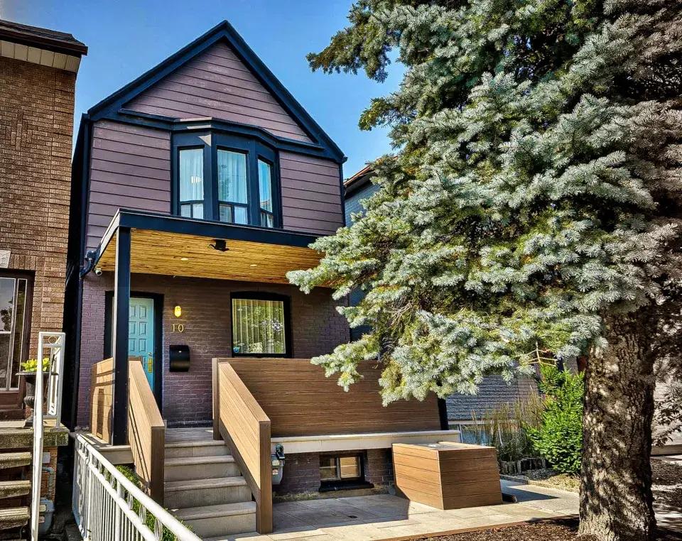 Как выглядит бывший дом Меган Маркл в Торонто | Источник: UniqueVtour