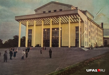 Строгий академичный стиль | Источник: Булат Салихов / UFA1.RU