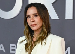 Виктория Бекхэм впервые возглавила чарт iTunes на фоне скандала с Бруклином Бекхэмом