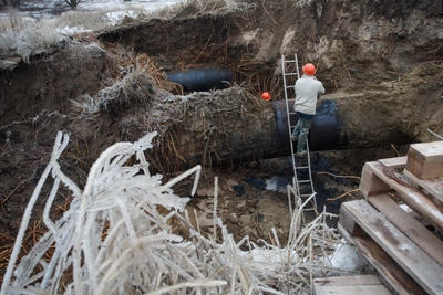 Повторная авария на водоводе в Волгограде оставила микрорайон без воды