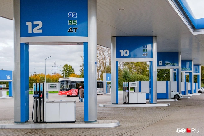 В перечне топлива на этих заправках бензин, «дизель» и газ | Источник: Тимофей Калмаков / 59.RU
