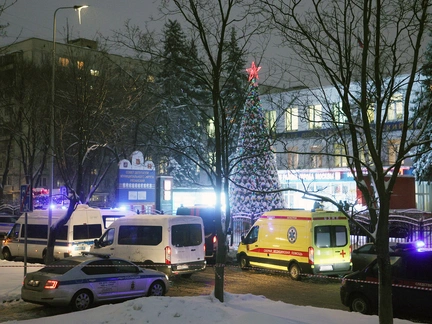 СК опровергает смерть 10-летней девочки, которую ранили при стрельбе в московском МФЦ