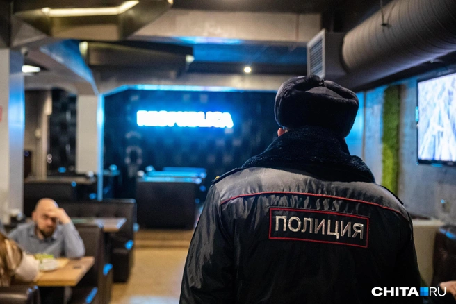 У мужчины раздроблены кости лица | Источник: Александр Ощепков / NGS.RU