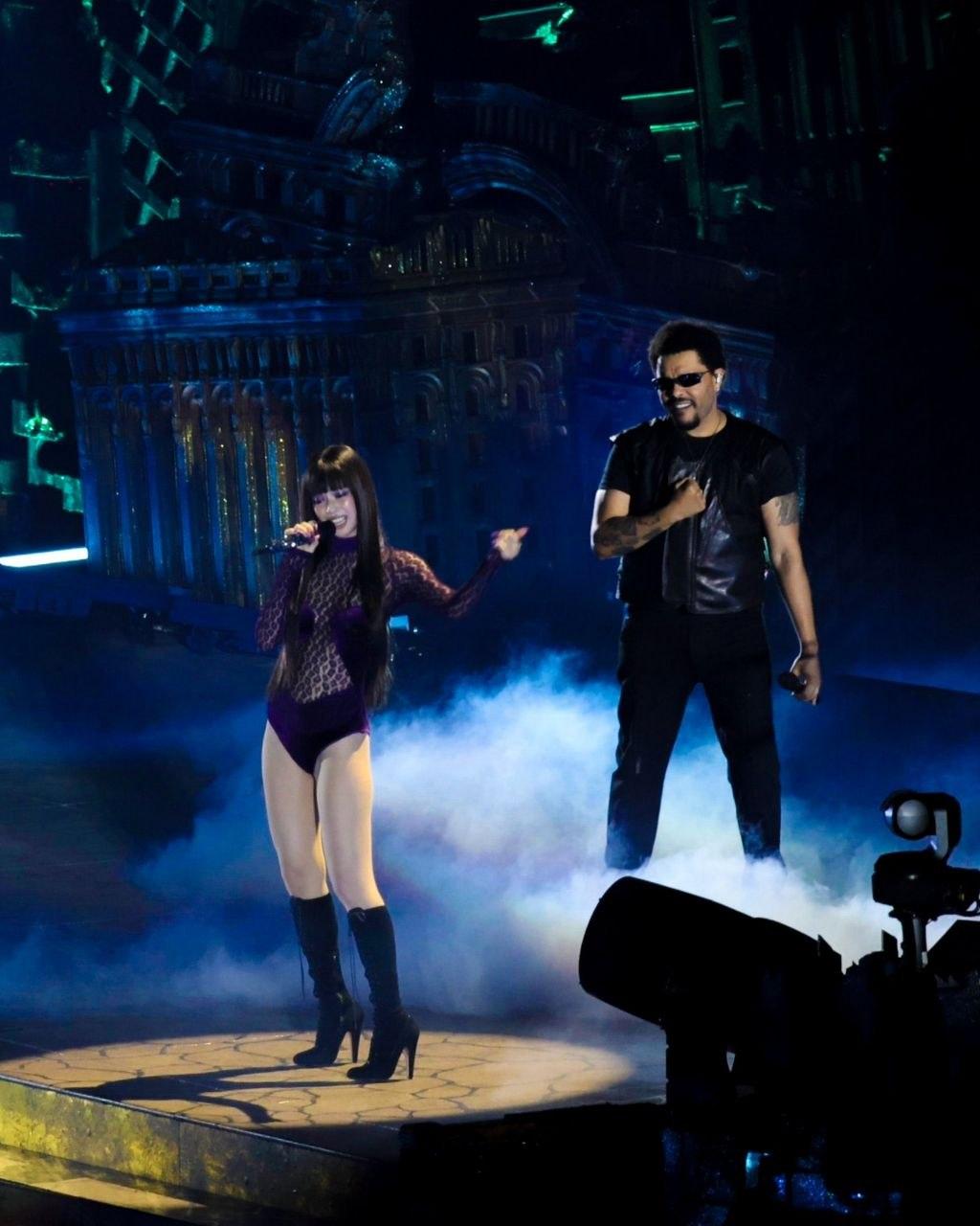 От хиатуса до выступления на концерте The Weeknd: Дженни из BLACKPINK столкнулась с хейтом за вокал