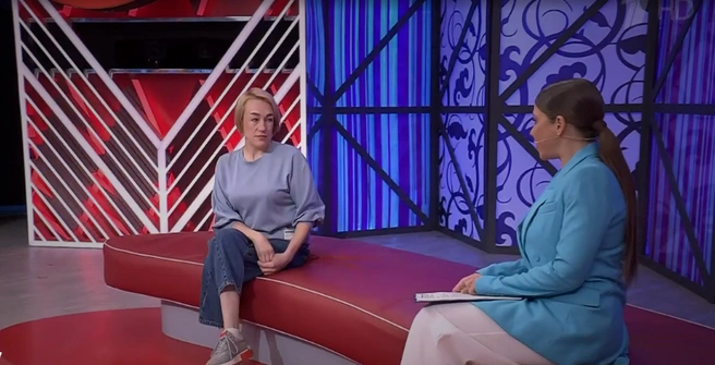 Татьяна Минина обратилась на Первый канал, чтобы на поселок обратили внимание | Источник: Брошенные и оскорбленные. Мужское / Женское. Выпуск от 11.11.2024 / 1tv.ru