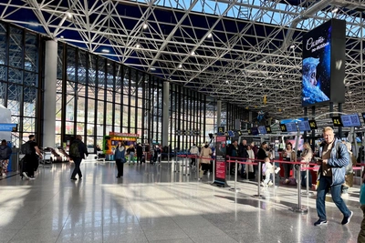 В сочинском аэропорту задерживаются 12 рейсов