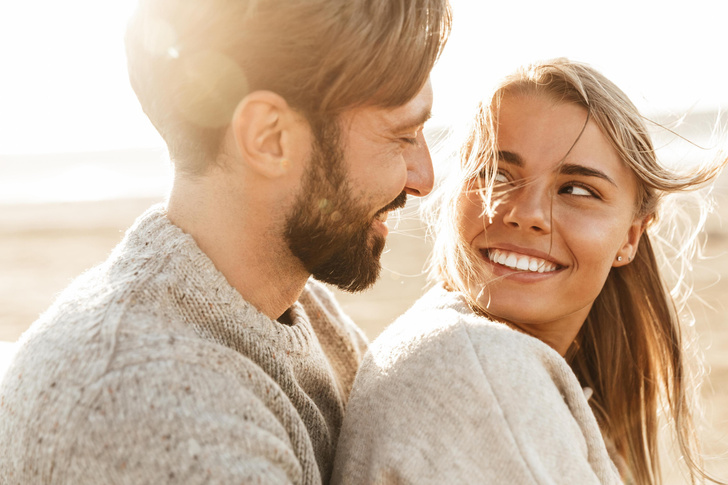 Любит — не любит: 10 верных знаков того, что вы по-настоящему нравитесь мужчине