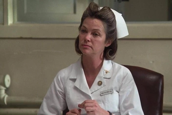 «Сестра Рэтчед — корень проблем нашего общества»: за что я невзлюбил медсестру из фильма «Пролетая над гнездом кукушки»