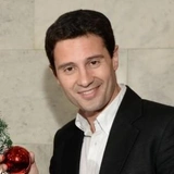 <p>Антон Макарский</p>