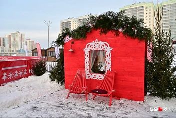 Для пермяков работают сувенирные лавки и фотозоны | Источник: Василина Любимова / 59.RU