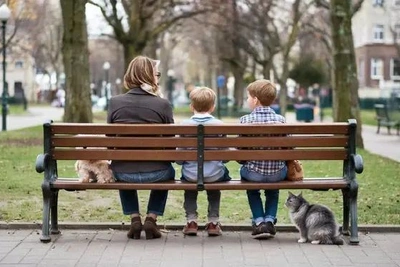 450 сирот в Сочи ждут квартиры, в 2026 — 40