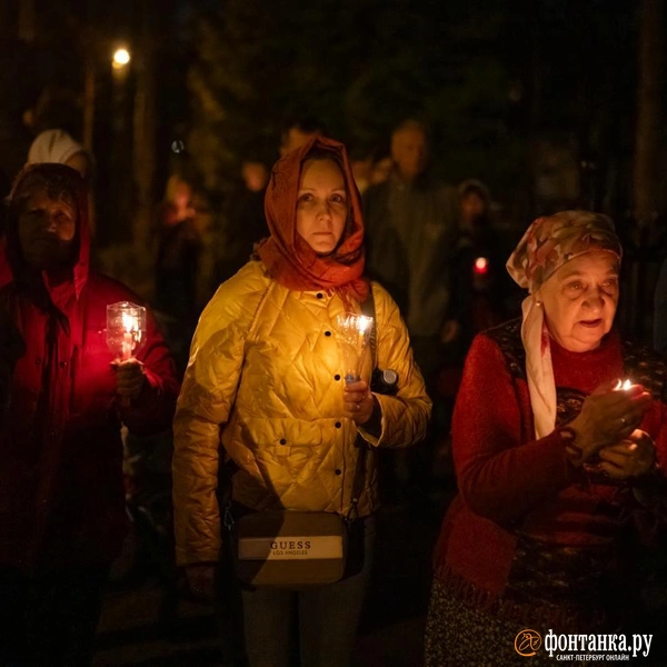 Пасхальные богослужения в храме Великомученика и Целителя Пантелеимона | Источник: Андрей Бок / «Фонтанка.ру»