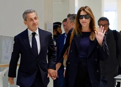 Николя Саркози посадят в тюрьму. Реакция Карлы Бруни