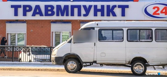 Пенсионерка не успела выйти из салона | Источник: Олег Федоров / CHITA.RU