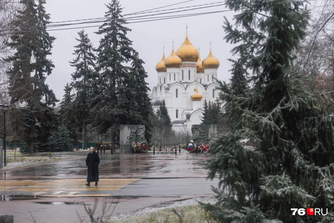 Практически безлюдный центр города выглядит очень непривычно | Источник: Артем Бауман / 76.RU
