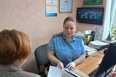 Видеокамеру демонтировали после вмешательства приставов