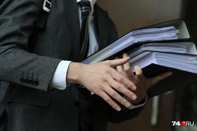 Юристы согласились помочь — перевести все документы и по доверенности заняться делом китайского бизнесмена | Источник: Наталья Лапцевич / 74.RU