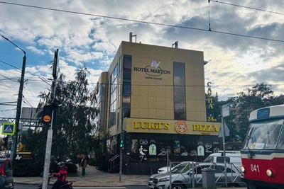 Приставы закрыли пять отелей сети «Мартон» в Краснодаре
