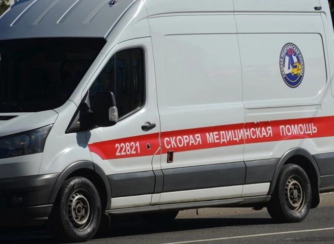 На окраине Рязани грузовик врезался в стоящих на остановке людей | ya62.ru