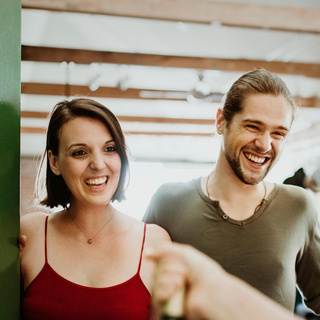 Темные волосы