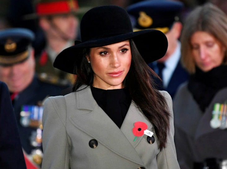 Меган на службе возле Арки Веллингтона, 25 апреля 2018