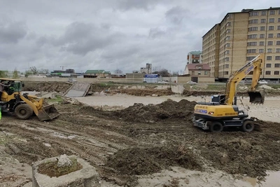 В Хасавюрте продолжают расчистку русла реки Ярык-Су