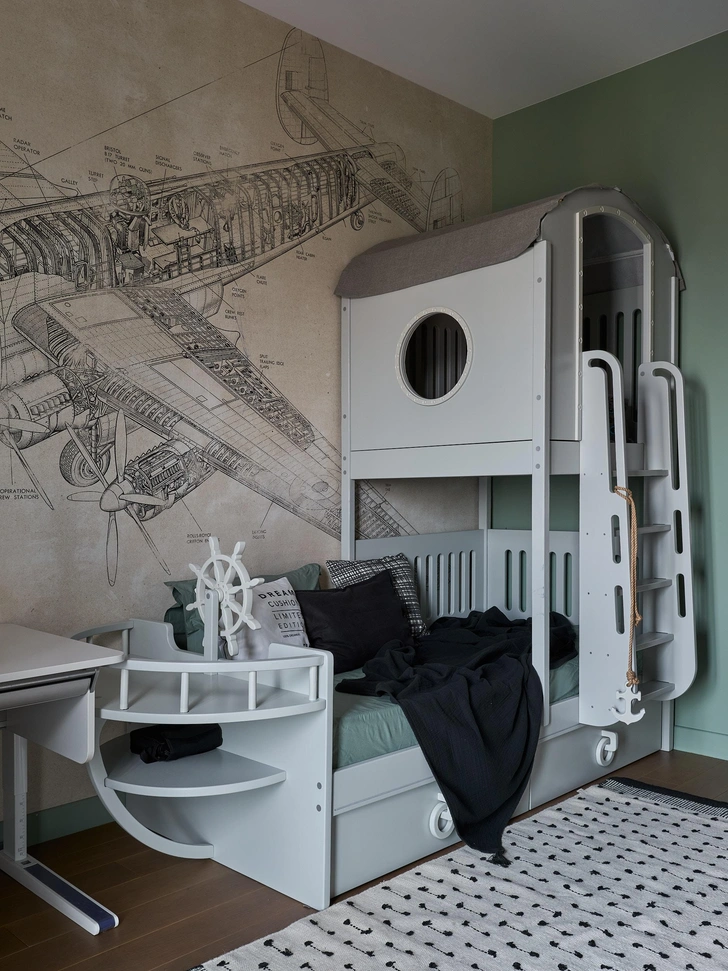 Кровать изготовлена на заказ по эскизам дизайнера.  | Источник: Ник Руденко. Стиль: Людмила Кришталева, Елена Середа 